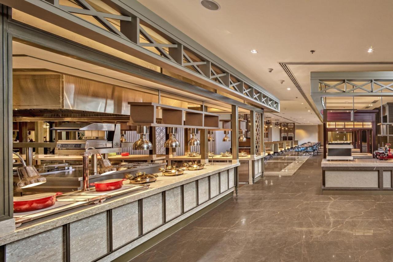 Itc Royal Bengal, A Luxury Collection Hotel, Kolkata Eksteriør bilde The buffet at the hotel
